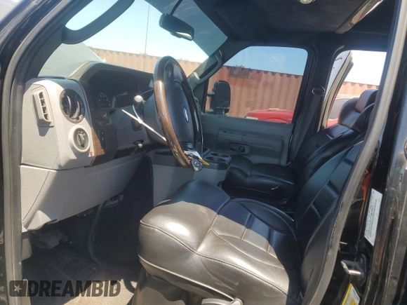 2013 Ford Econoline Cargo z VIN 1FTSS3ES1DDA07312, wystawiony jako Copart lot #57964345 z przebiegiem 174 468 mil mil oraz Szkoda całkowita • Salvage title. Historia ofert i sprzedaży dostępna na DreamBid. Obrazek 7.