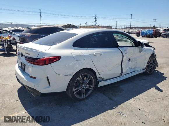 2020 BMW 2 Series M235i xDrive with VIN WBA13AL02L7F86225, listed as a Copart auction lot 68057514 with 38,081 mi miles and Salvage Title. Bid and sale history available at carsss.com. Image 3.