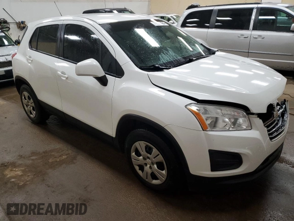 2015 Chevrolet Trax LS with VIN KL7CJKSB6FB068608, listed as a Copart auction lot 77591484 with 101,968 mi miles and Clean Title. Bid and sale history available at carsss.com. Image 4.