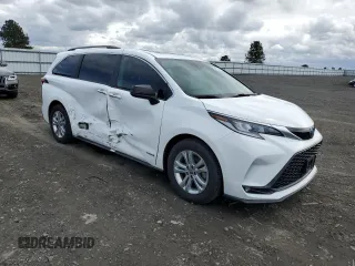 2021 Toyota Sienna XSE with VIN 5TDDSKFC7MS037087, listed as a Copart auction lot 50401395 with 81,184 mi miles and Salvage Title. Bid and sale history available at carsss.com. Image 4.
