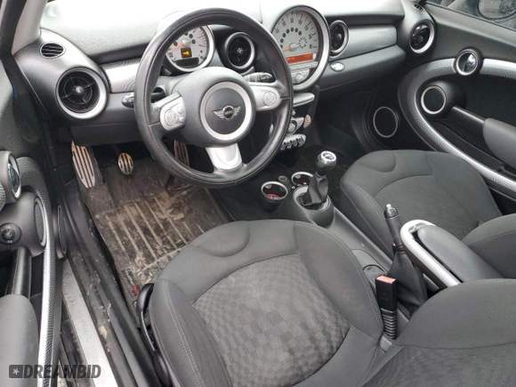 2010 MINI Cooper Hardtop S with VIN WMWMF7C52ATX41568, listed as a Copart auction lot 52250215 with 112,039 mi miles and Clean Title. Bid and sale history available at carsss.com. Image 8.