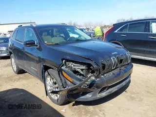 2016 Jeep Cherokee Limited with VIN 1C4PJMDS0GW268519, listed as a IAAI auction lot 41850067 with 106,117 mi miles. Bid and sale history available at carsss.com. Image 1.
