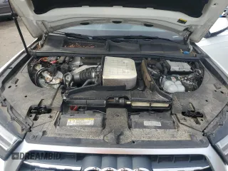 2019 Audi Q7 Premium Plus with VIN WA1LAAF75KD038821, listed as a Copart auction lot 59813665 with 61,889 mi miles and Salvage title. Bid and sale history available at DreamBid. Image 12.