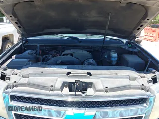 2007 Chevrolet Tahoe LS with VIN 1GNFC13J37R359934, listed as a IAAI auction lot 42306853 with 251,389 mi miles and . Bid and sale history available at DreamBid. Image 10.