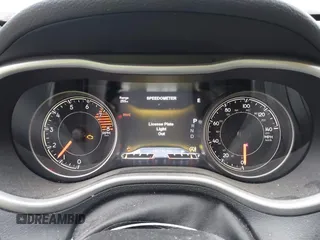 2016 Jeep Cherokee Trailhawk with VIN 1C4PJMBS7GW241076, listed as a IAAI auction lot 42020124 with 151,742 mi miles and . Bid and sale history available at DreamBid. Image 7.