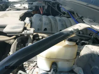 2014 Chevrolet Silverado 1500 LT z VIN 3GCPCREC8EG486251, wystawiony jako IAAI lot #43362188 z przebiegiem 152 506 mil mil oraz . Historia ofert i sprzedaży dostępna na DreamBid. Obrazek 13.