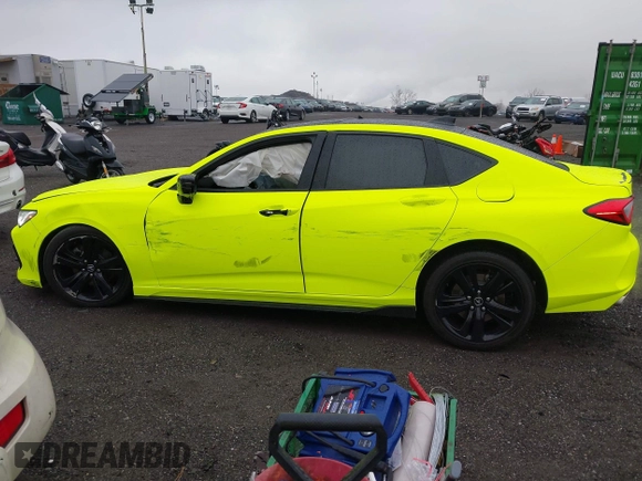 2024 Acura TLX Technology with VIN 19UUB5F40RA001225, listed as a IAAI auction lot 41800568 with 9,412 mi miles and . Bid and sale history available at DreamBid. Image 14.