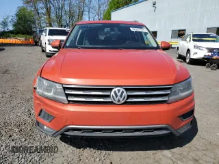 2018 Volkswagen Tiguan SEL with VIN 3VV3B7AX4JM020893, listed as a Copart auction lot 52997105 with 114,025 mi miles and Salvage title. Bid and sale history available at DreamBid. Image 5.