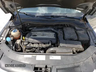 2015 Volkswagen CC R-Line with VIN WVWBP7AN8FE819258, listed as a Copart auction lot 61005363 with 92,997 mi miles. Bid and sale history available at carsss.com. Image 12.