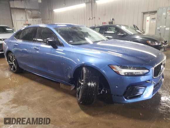 2020 Volvo S90 R-Design with VIN LVYA22MT9LP169906, listed as a Copart auction lot 48792825 with 70,494 mi miles and Salvage Title. Bid and sale history available at carsss.com. Image 4.