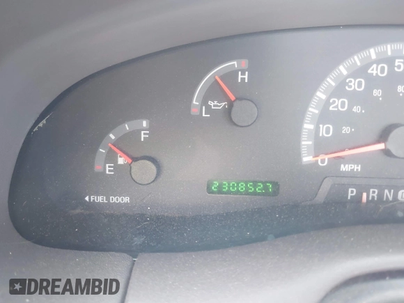 2002 Ford F-150 XL with VIN 1FTRF17202NB42616, listed as a IAAI auction lot 42117616 with 230,852 mi miles. Bid and sale history available at carsss.com. Image 7.