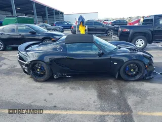 2009 Lotus Elise z VIN SCCZC111X9HL30236, wystawiony jako IAAI lot #41717892 z przebiegiem Nie podano mil oraz . Historia ofert i sprzedaży dostępna na DreamBid. Obrazek 13.