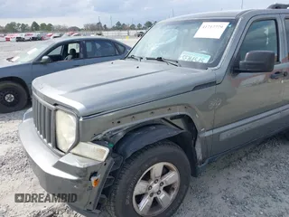 2012 Jeep Liberty Sport Latitude z VIN 1C4PJLAK7CW146409, wystawiony jako IAAI lot #41717779 z przebiegiem 136 290 mil mil oraz . Historia ofert i sprzedaży dostępna na DreamBid. Obrazek 6.