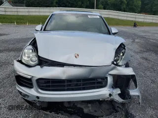 2015 Porsche Cayenne Diesel with VIN WP1AF2A2XFLA43278, listed as a Copart auction lot 59022555 with 151,469 mi miles and Salvage title. Bid and sale history available at DreamBid. Image 5.