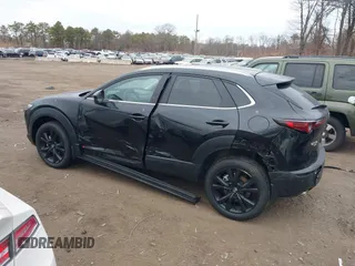 2025 Mazda CX-30 S Select Sport z VIN 3MVDMBBM3SM787607, wystawiony jako IAAI lot #41699529 z przebiegiem 1 920 mil mil oraz . Historia ofert i sprzedaży dostępna na DreamBid. Obrazek 14.
