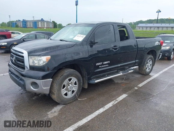 2012 Toyota Tundra z VIN 5TFRM5F15CX040630, wystawiony jako IAAI lot #42213728 z przebiegiem 242 469 mil mil oraz . Historia ofert i sprzedaży dostępna na DreamBid. Obrazek 2.