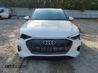 2021 Audi e-tron Prestige with VIN WA1VABGE9MB026522, listed as a Copart auction lot 68485673 with 23,448 mi miles and . Bid and sale history available at DreamBid. Image 5.
