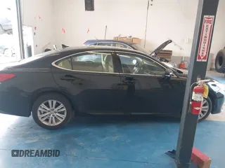 2013 Lexus ES 250 z VIN JTHBK1GG9D2030165, wystawiony jako IAAI lot #42387621 z przebiegiem 143 044 mil mil oraz . Historia ofert i sprzedaży dostępna na DreamBid. Obrazek 13.