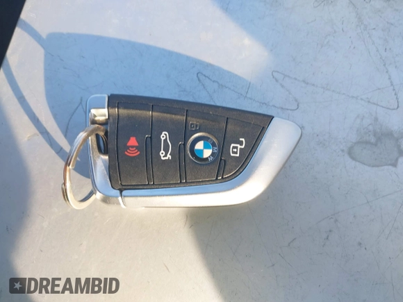 2019 BMW 3 Series 330i xDrive with VIN WBA5R7C58KAJ81967, listed as a IAAI auction lot 41093104 with 46,445 mi miles. Bid and sale history available at carsss.com. Image 11.