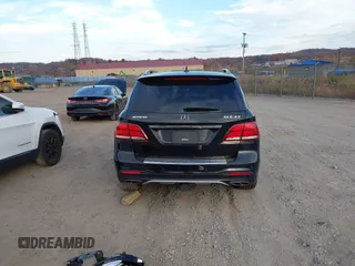 2018 Mercedes-Benz GLE 43 AMG with VIN 4JGDA6EB4JB115925, listed as a IAAI auction lot 40773468 with 52,579 mi miles and . Bid and sale history available at DreamBid. Image 17.