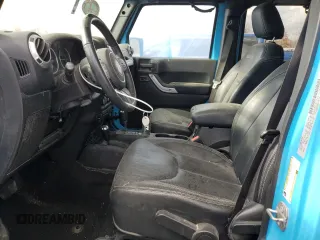 2018 Jeep Wrangler JK Unlimited Sahara with VIN 1C4BJWEG6JL821389, listed as a Copart auction lot 78605464 with 101,904 mi miles and Salvage Title. Bid and sale history available at carsss.com. Image 7.