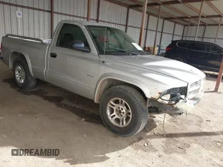 2002 Dodge Dakota z VIN 1B7FL36X42S532446, wystawiony jako IAAI lot #41683398 z przebiegiem 245 626 mil mil oraz . Historia ofert i sprzedaży dostępna na DreamBid. Obrazek 1.