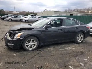 2014 Nissan Altima 2.5 S with VIN 1N4AL3AP4EN234747, listed as a Copart auction lot 43046755 with 90,059 mi miles and Salvage Title. Bid and sale history available at carsss.com. Image 1.