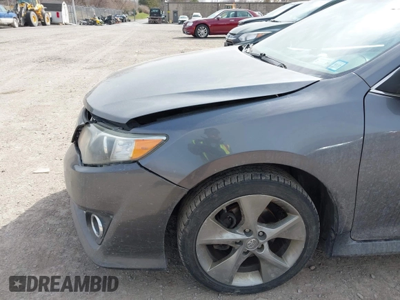 2014 Toyota Camry L with VIN 4T1BF1FK7EU460516, listed as a IAAI auction lot 41908434 with 174,987 mi miles. Bid and sale history available at carsss.com. Image 20.