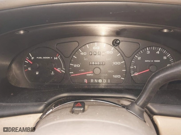 2001 Ford Taurus SES with VIN 1FAFP55U11A283914, listed as a IAAI auction lot 41110448 with 169,017 mi miles. Bid and sale history available at carsss.com. Image 7.