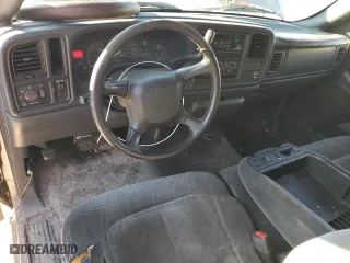 2000 Chevrolet Silverado 2500 LS with VIN 1GCFC29U5YE418894, listed as a Copart auction lot 41668905 with 369,583 mi miles and Salvage Title. Bid and sale history available at carsss.com. Image 8.