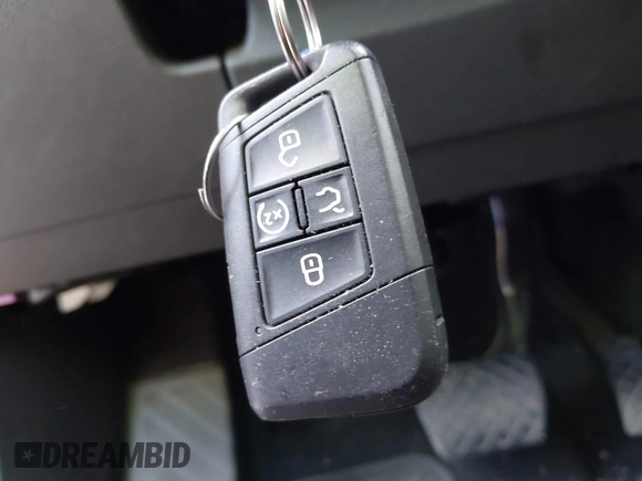 2022 Volkswagen Tiguan SE with VIN 3VV3B7AX9NM089164, listed as a IAAI auction lot 42065583 with 59,270 mi miles and . Bid and sale history available at DreamBid. Image 11.