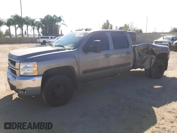 2008 Chevrolet Silverado 3500HD DRW LTZ with VIN 1GCJK336X8F110692, listed as a Copart auction lot 73399804 with 83,655 mi miles and Salvage Title. Bid and sale history available at carsss.com. Image 1.