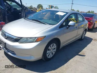 2012 Honda Civic LX z VIN 19XFB2F50CE332101, wystawiony jako IAAI lot #42359452 z przebiegiem 132 170 mil mil oraz . Historia ofert i sprzedaży dostępna na DreamBid. Obrazek 17.
