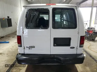 2007 Ford Econoline Cargo Commercial with VIN 1FTNE24LX7DA39592, listed as a Copart auction lot 43045895 with 133,537 mi miles and Salvage title. Bid and sale history available at DreamBid. Image 6.