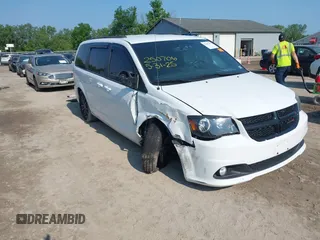 2018 Dodge Grand Caravan SXT z VIN 2C4RDGCG8JR136977, wystawiony jako IAAI lot #42447694 z przebiegiem 90 248 mil mil oraz . Historia ofert i sprzedaży dostępna na DreamBid. Obrazek 1.