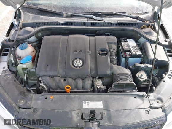 2011 Volkswagen Jetta SE with VIN 3VWDZ7AJXBM098328, listed as a IAAI auction lot 41819874 with 133,877 mi miles and . Bid and sale history available at DreamBid. Image 10.