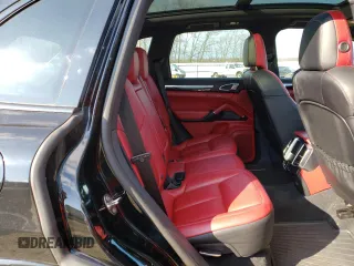 2018 Porsche Cayenne z VIN WP1AA2A26JKA05088, wystawiony jako Copart lot #40260843 z przebiegiem 54 635 mil mil oraz . Historia ofert i sprzedaży dostępna na DreamBid. Obrazek 11.