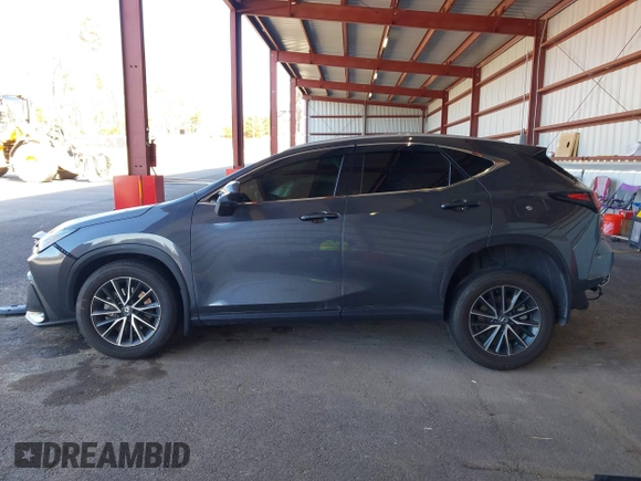 2024 Lexus NX with VIN 2T2GGCEZ6RC038902, listed as a IAAI auction lot 41902076 with 22,647 mi miles. Bid and sale history available at carsss.com. Image 14.