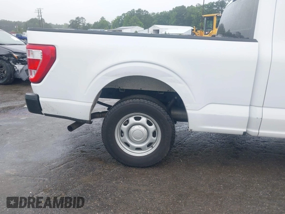 2022 Ford F-150 XL z VIN 1FTEX1CB9NKD99071, wystawiony jako IAAI lot #42377595 z przebiegiem 144 759 mil mil oraz . Historia ofert i sprzedaży dostępna na DreamBid. Obrazek 6.