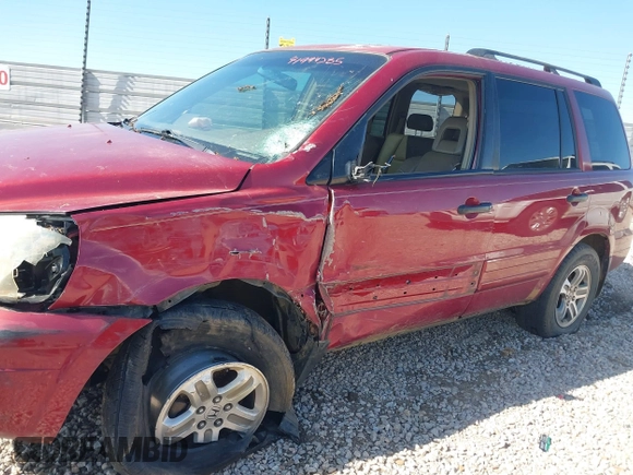 2005 Honda Pilot EX-L with VIN 5FNYF18505B022497, listed as a IAAI auction lot 41994385 with 199,143 mi miles. Bid and sale history available at carsss.com. Image 6.