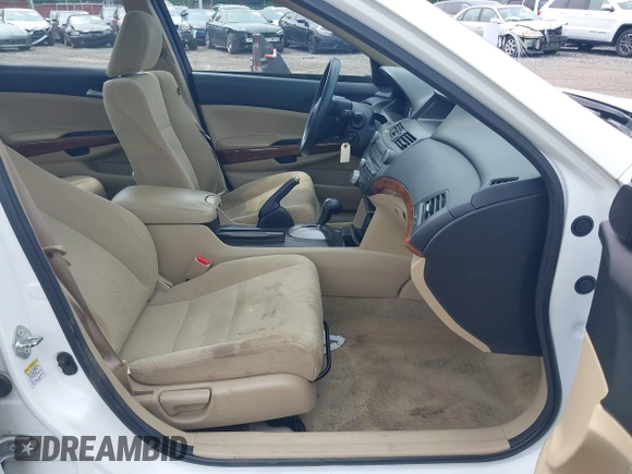 2011 Honda Accord EX с VIN 1HGCP2F74BA094455, выставлен на аукционе IAAI как лот 42504711 с пробегом 130 250 миль миль и . История ставок и продаж доступна на DreamBid. Изображение 5.