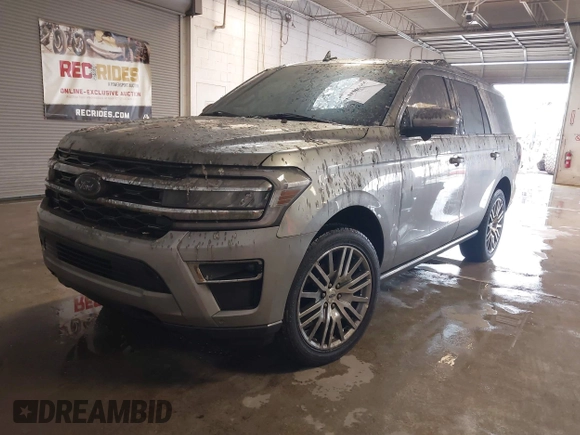 2024 Ford Expedition Limited with VIN 1FMJU2A89REA07551, listed as a IAAI auction lot 41565555 with 7,415 mi miles. Bid and sale history available at carsss.com. Image 2.