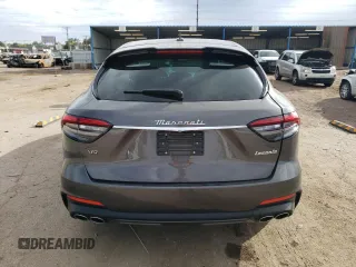 2022 Maserati Levante Modena S with VIN ZN661ZUM9NX399027, listed as a Copart auction lot 76893644 with 29,075 mi miles and Salvage Title. Bid and sale history available at carsss.com. Image 6.
