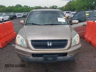 2005 Honda Pilot EX-L with VIN 5FNYF18515B019382, listed as a IAAI auction lot 42072611 with 110,009 mi miles. Bid and sale history available at carsss.com. Image 6.
