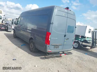 2019 Mercedes-Benz Sprinter Cargo Van with VIN WD4PF1CD6KP121116, listed as a IAAI auction lot 40745605 with 131,286 mi miles. Bid and sale history available at carsss.com. Image 3.