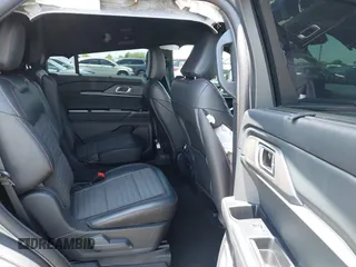 2025 Ford Explorer ST-Line z VIN 1FMUK7KH6SGA94253, wystawiony jako IAAI lot #42477118 z przebiegiem 4 828 mil mil oraz . Historia ofert i sprzedaży dostępna na DreamBid. Obrazek 8.