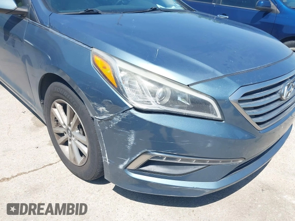 2015 Hyundai Sonata SE z VIN 5NPE24AF2FH243041, wystawiony jako IAAI lot #41978209 z przebiegiem 132 606 mil mil oraz . Historia ofert i sprzedaży dostępna na DreamBid. Obrazek 6.