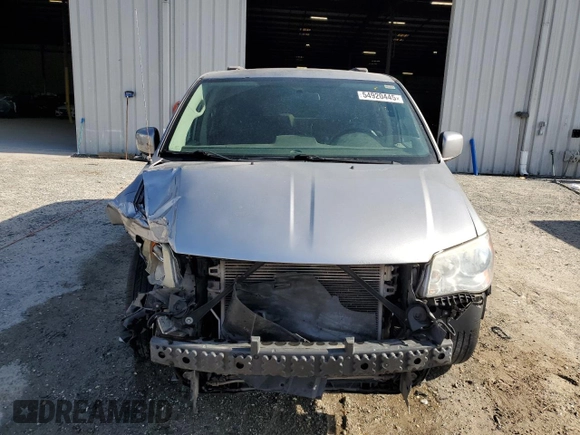 2016 Dodge Grand Caravan SXT with VIN 2C4RDGCG4GR176028, listed as a Copart auction lot 54920445 with 157,131 mi miles and Salvage Title. Bid and sale history available at DreamBid. Image 5.