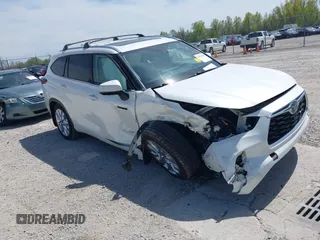 2021 Toyota Highlander Hybrid Limited z VIN 5TDXBRCH0MS033548, wystawiony jako IAAI lot #42072079 z przebiegiem 45 890 mil mil oraz . Historia ofert i sprzedaży dostępna na DreamBid. Obrazek 1.