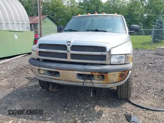 2001 Dodge 2500 z VIN 1B7KF23661J611536, wystawiony jako IAAI lot #42511635 z przebiegiem 304 447 mil mil oraz . Historia ofert i sprzedaży dostępna na DreamBid. Obrazek 14.